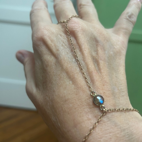Bundle of 2 gold filled and light green and Labradorite stones. - Picture 2 of 5